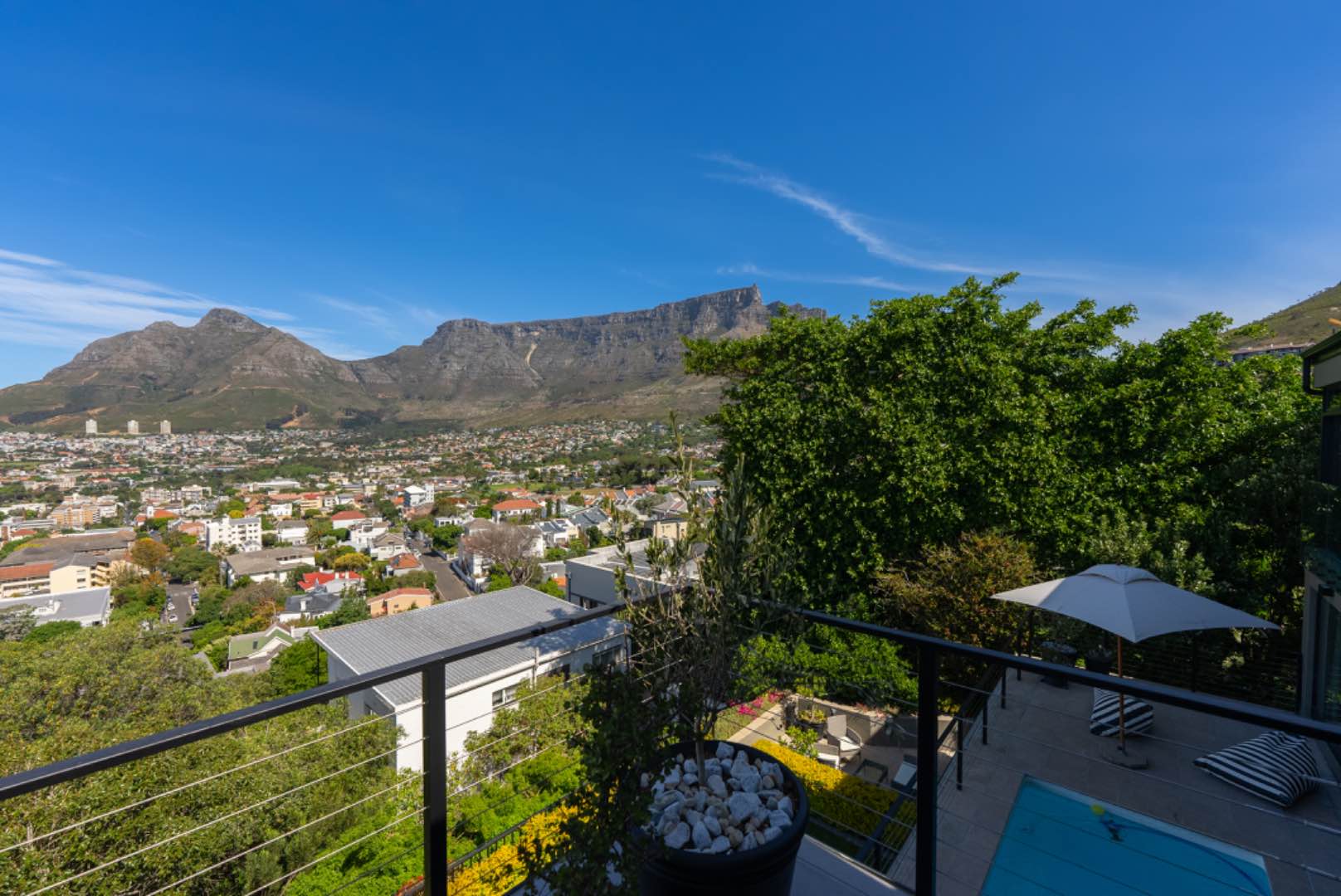 4 Bedroom Property for Sale in Tamboerskloof Western Cape